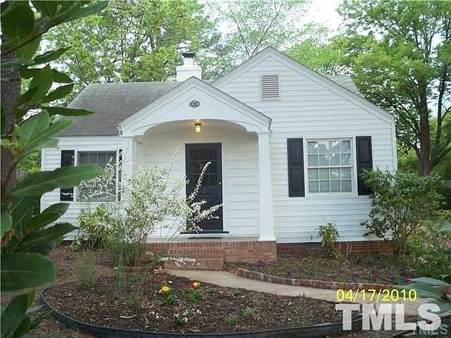 1st image of 3034 University Dr