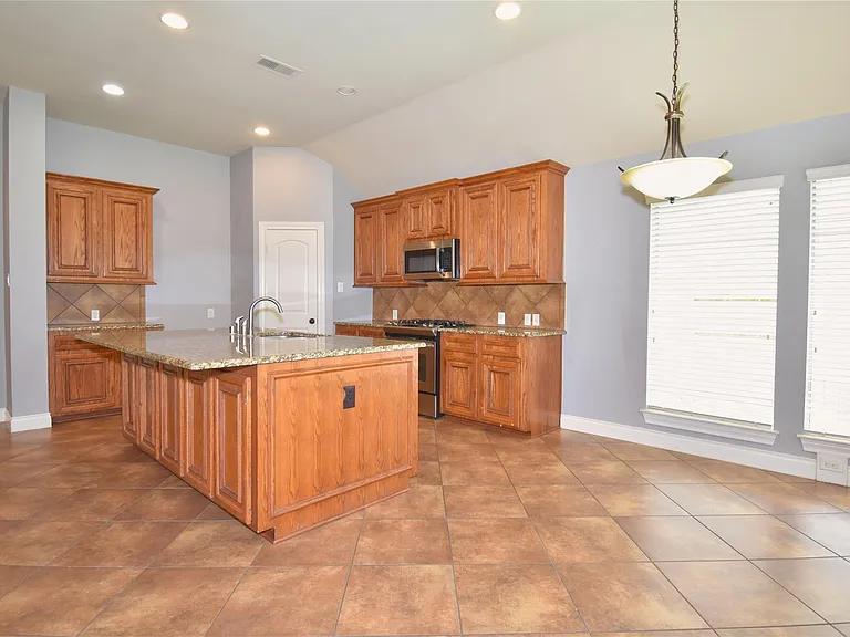 13611 Summer Cloud Ln — Photo 12