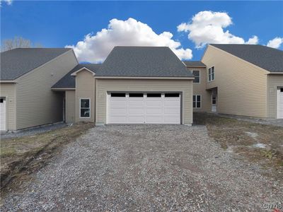 304 Bunker Hill Way, Syracuse, NY, 13207