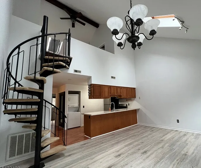 20 Augusta Dr #8 — Photo 3