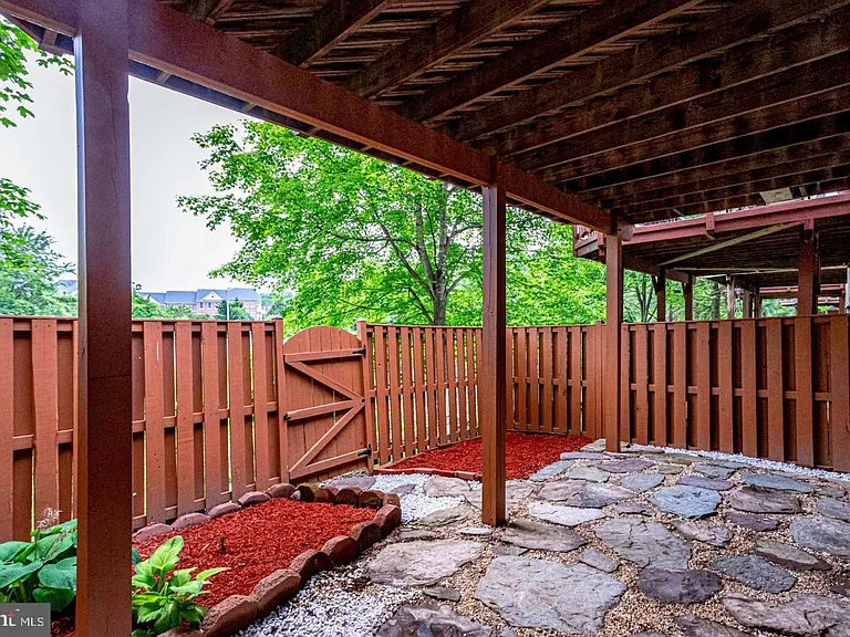 12476 Casbeer Dr — Photo 33