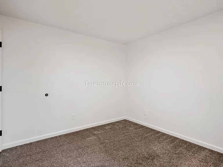 20160 Quinalt Dr — Photo 24