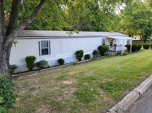 832 Briny Ln, Fenton, MO 63026