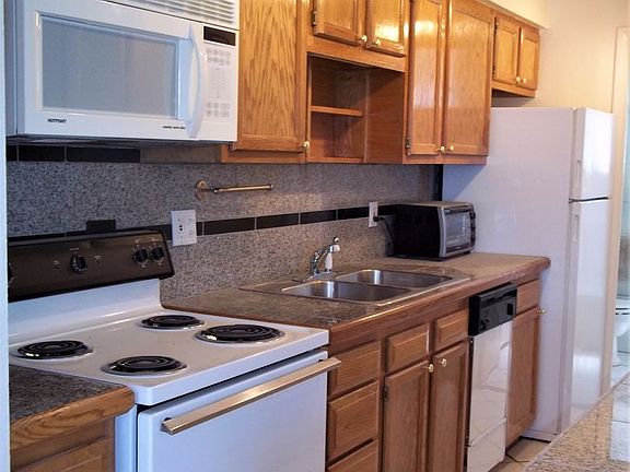 2nd image of 640-680 S Lashley Ln #680-316