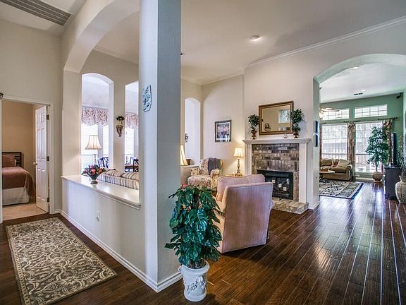 4th image of 5408 Faversham Dr