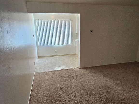 5th image of 3385-3395 Monroe St #33852