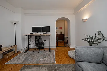 Rented by Rita S Citrin, LREB