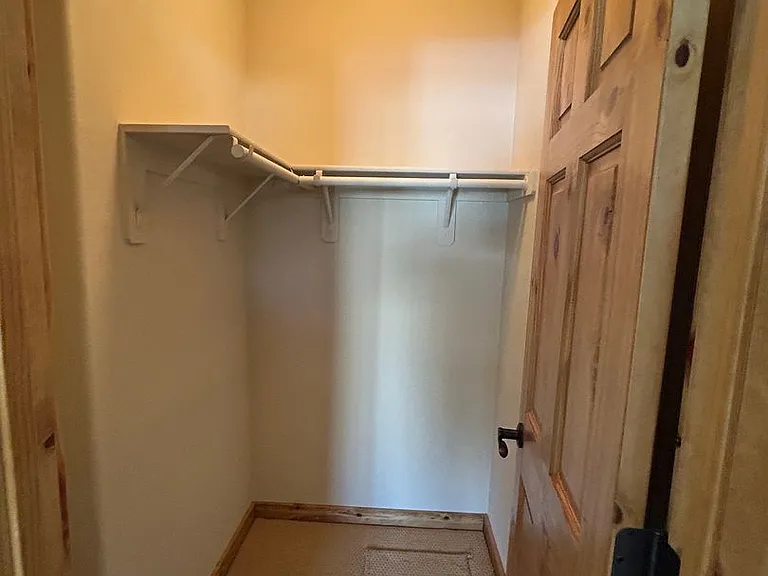 11357 Brockway Rd — Photo 18
