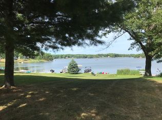 8094 W Royal Rd, Stanwood, MI 49346