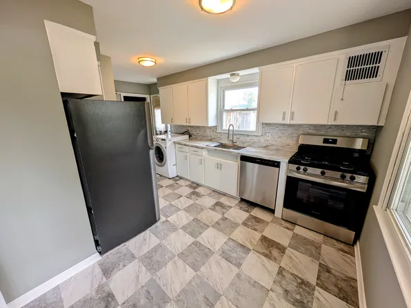 4302 Mandalay Ave, Royal Oak, MI 48073
