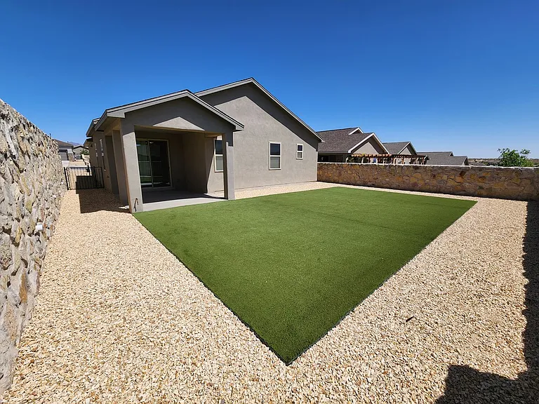 4711 Big Springs St — Photo 30