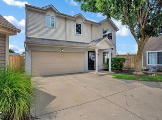 780 Mountain Pine Dr, Greenwood, IN 46143