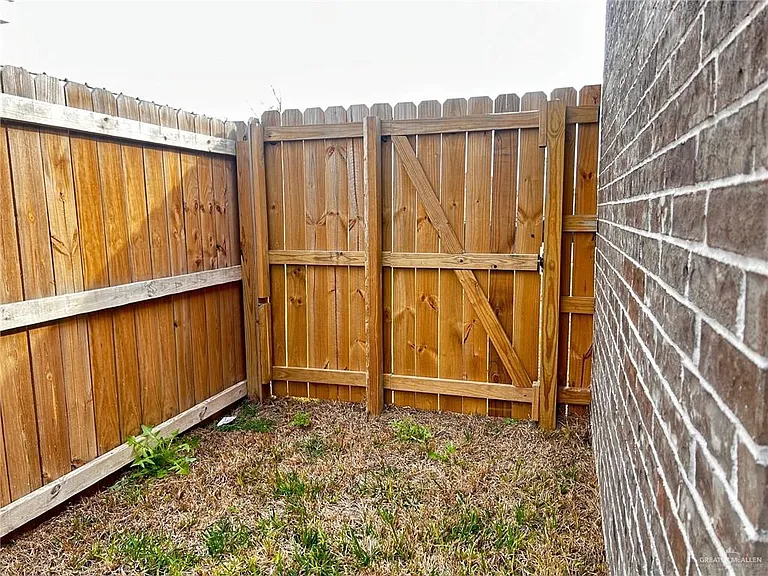 908 W Kohala Ave #1 — Photo 21
