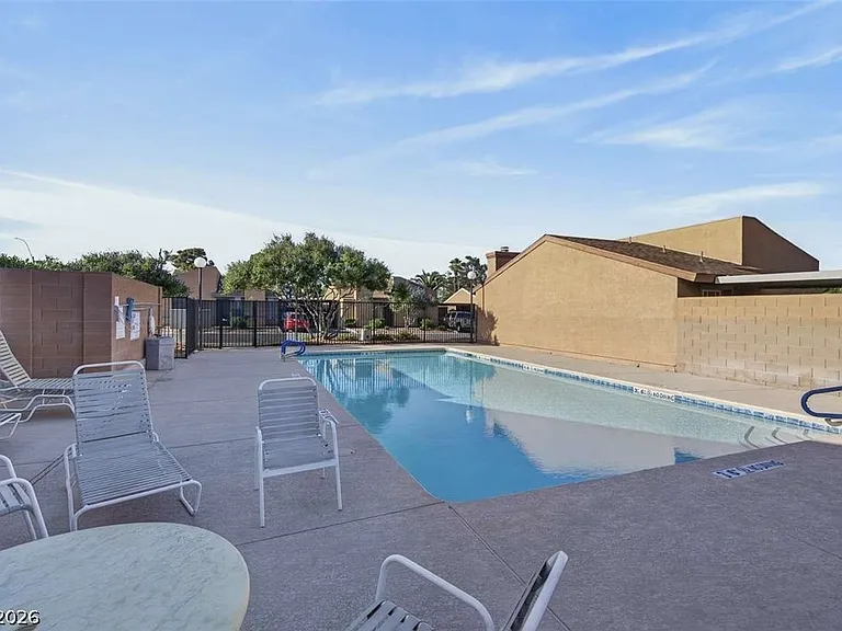 6529 Pinon Pine Way — Photo 40