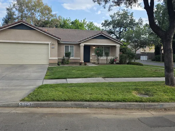 2863 W Prescott Avenue, Visalia, CA 93291
