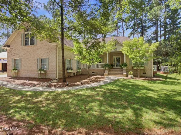 920 Crooked Creek Drive, New Bern, NC 28560