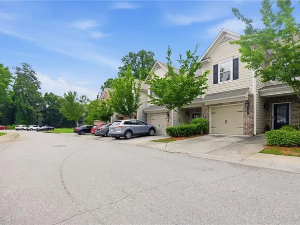 7174 Kingswood Run Dr, Doraville, GA 30340