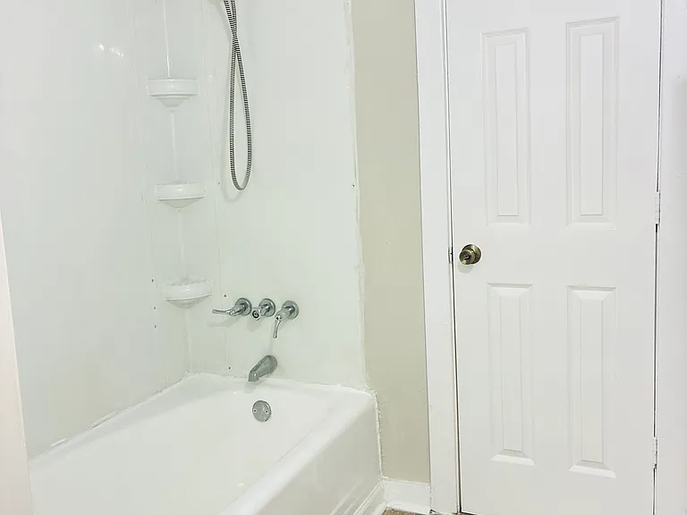 407 Digh St — Photo 14