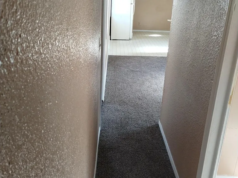 120 SE Camelot Loop — Photo 4