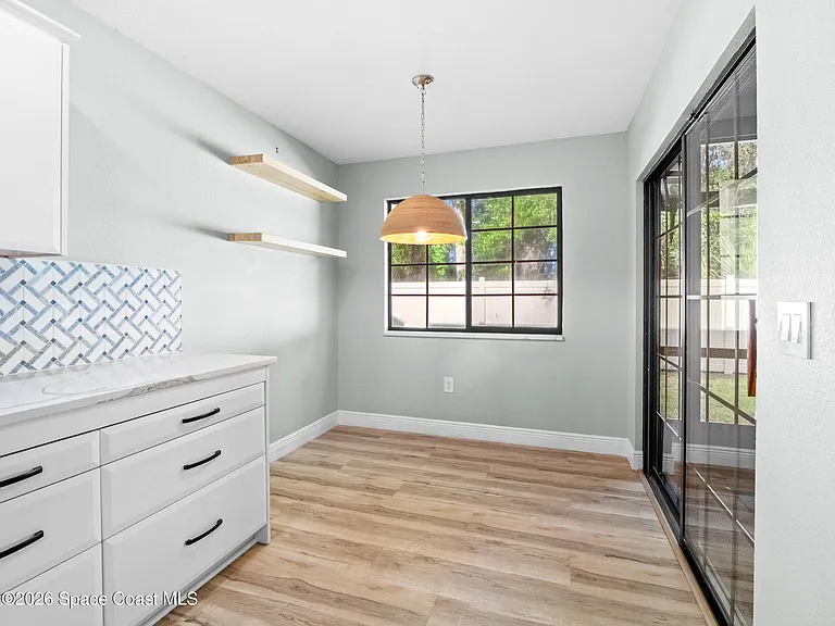 751 Greenwood Manor Cir #15A — Photo 11