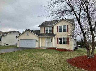 11259 Lemon Grass Dr, Roscoe, IL 61073