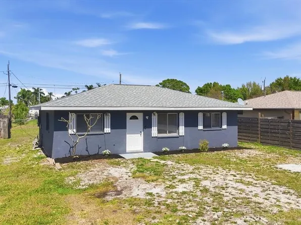 564 Leach St, Englewood, FL 34223