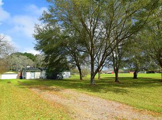 8820 Calagna Rd, Hitchcock, TX 77563