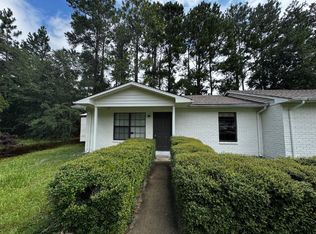 1460 Sunset Blvd #18, Jesup, GA 31545