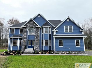 3 Bellis Ln, Frenchtown, NJ 08825