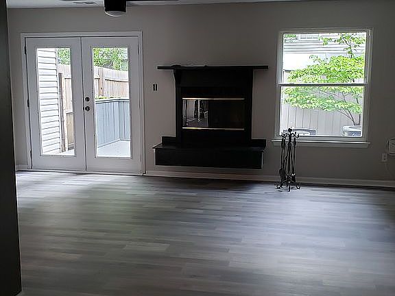 4th image of 4726 Woodglen Ct