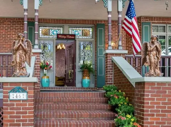 46 Hillside Ave, Eureka Springs, AR 72632