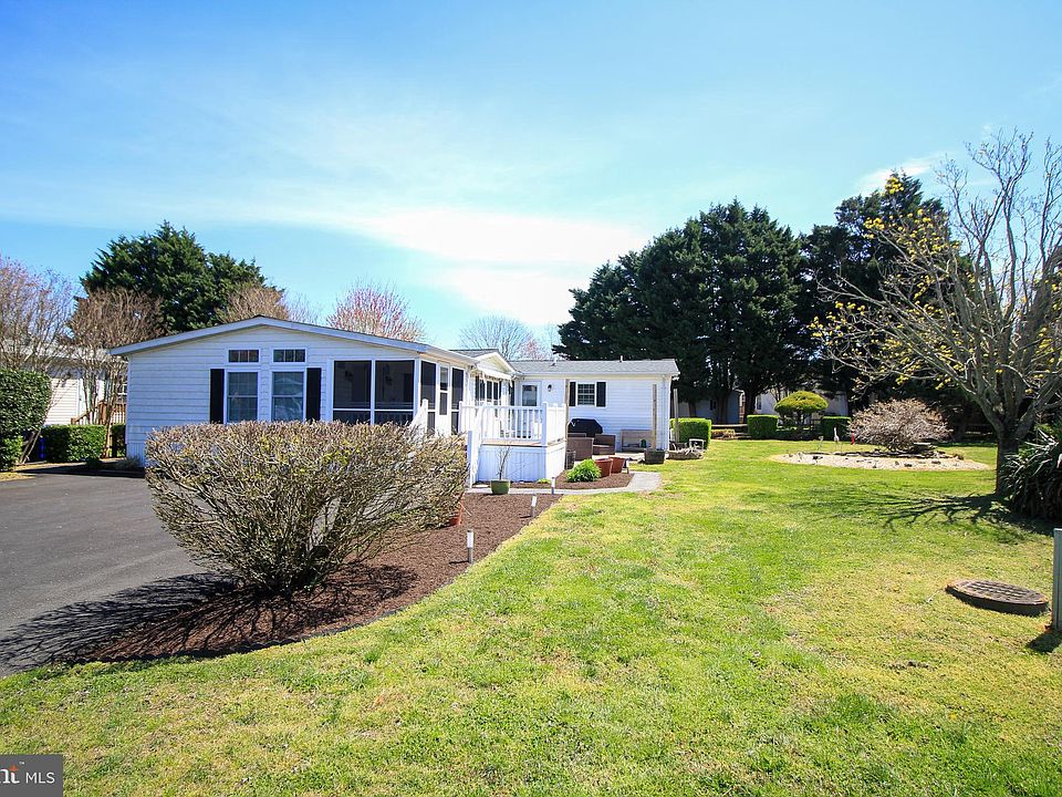 1st image of 26557 Cattail Ln #E-877