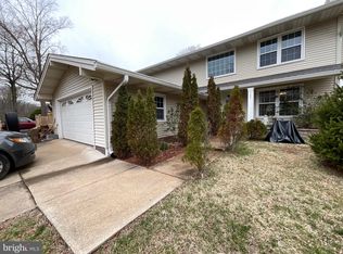 342 Oak Tree Ln, Sterling, VA 20164