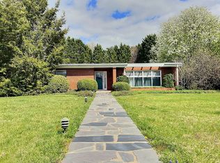 2008 Darlington Rd SW, Roanoke, VA 24018