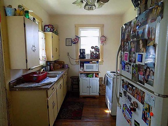 2nd image of 317 E Water St