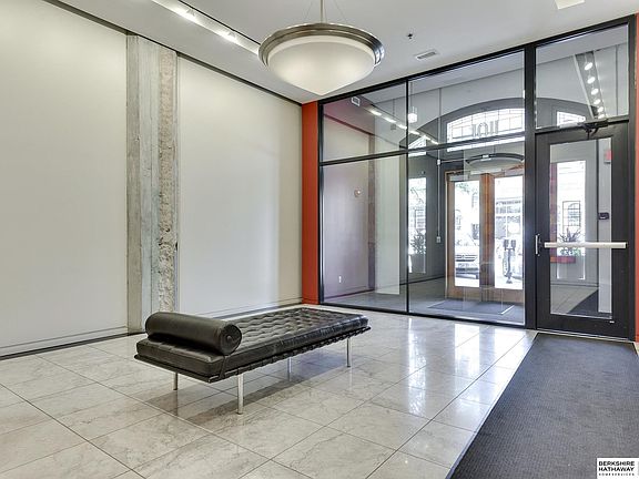 4th image of 1101 Jackson St #203