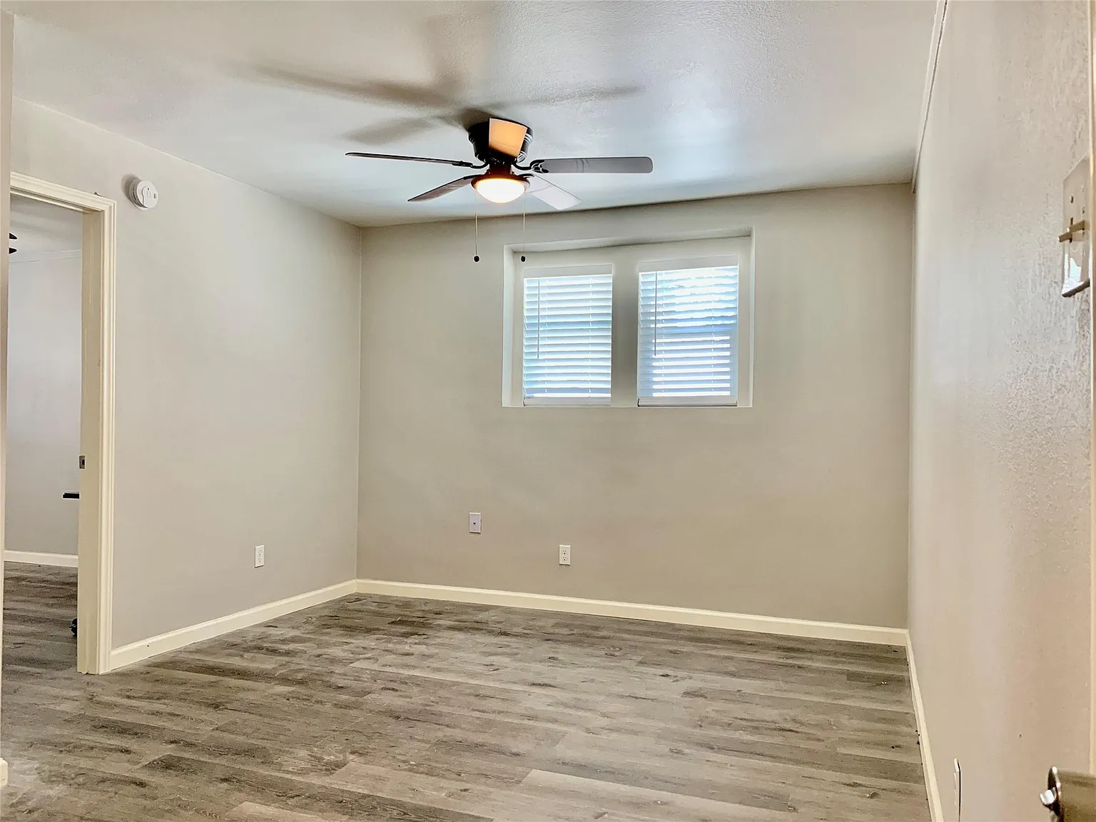 1 bed, 1.0 bath, 550 sqft, $750 — Photo 2