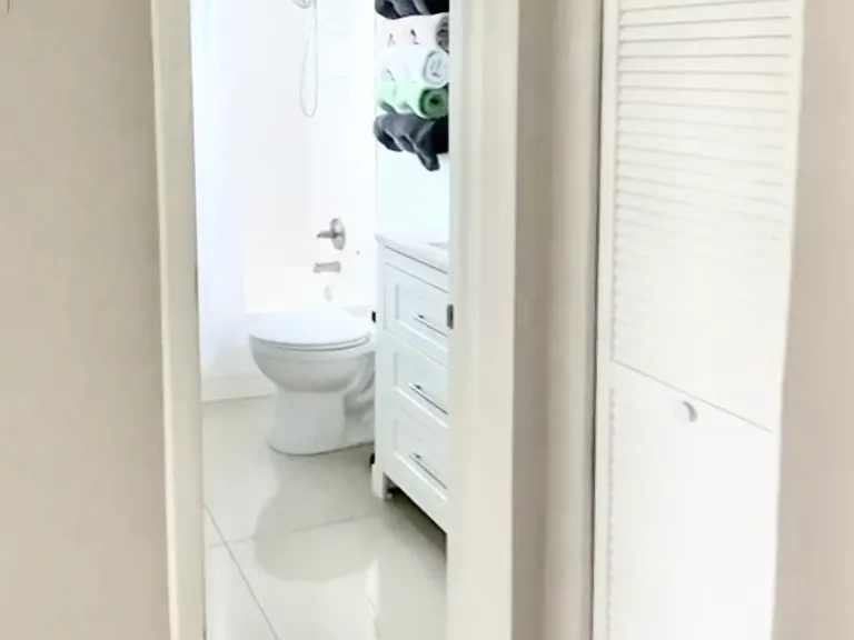 910 Jefferson Ave #4E — Photo 17