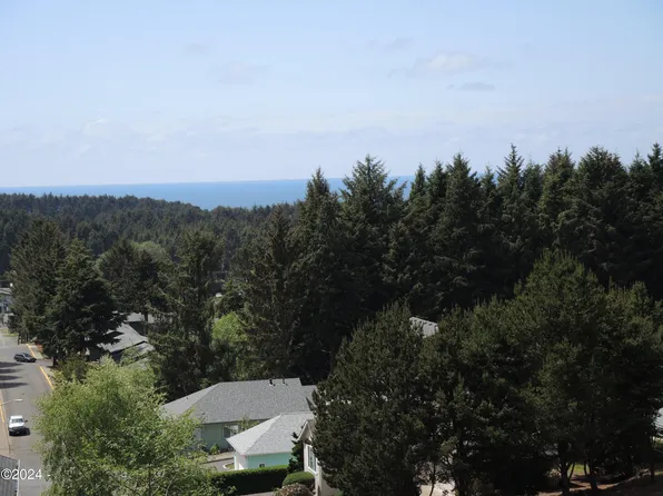 1851 SE Oar Dr, Lincoln City, OR 97367