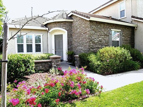 2nd image of 10383 Nicanor Ct