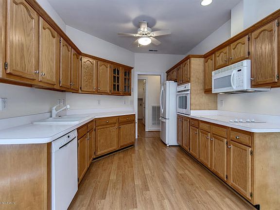 2nd image of 3768 Cherry Walk
