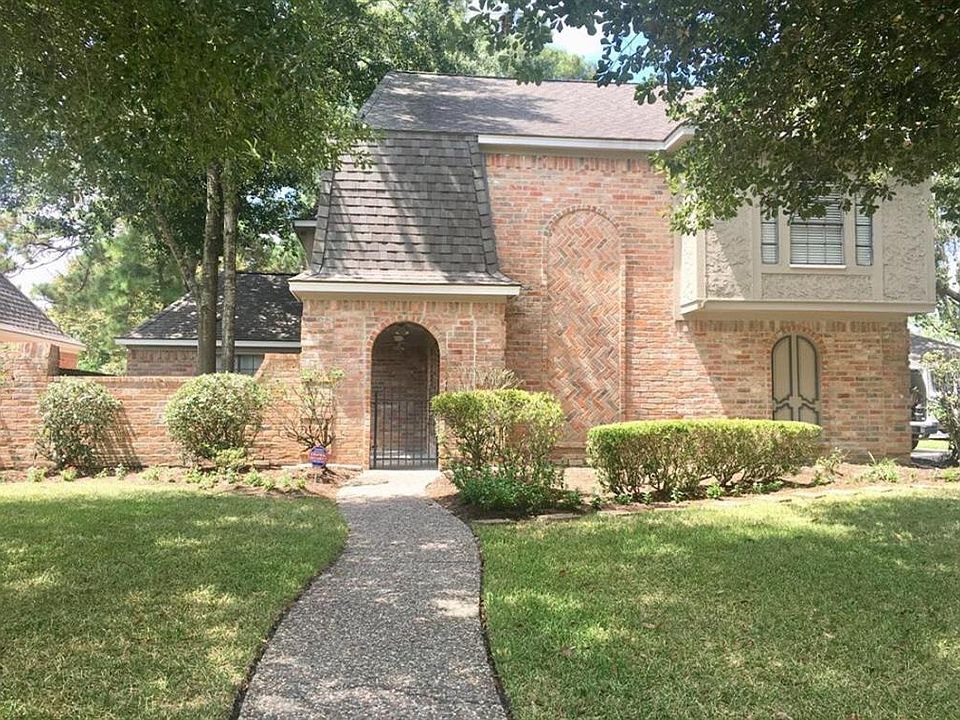 2nd image of 17919 Asphodel Ln