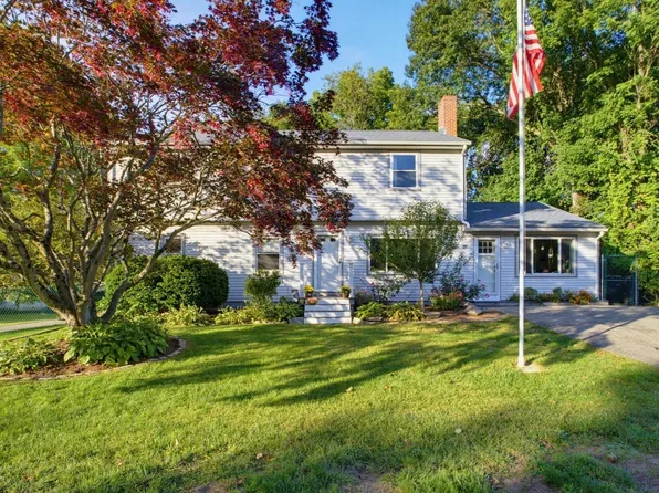 26 Hawthorne St, North Grafton, MA 01536