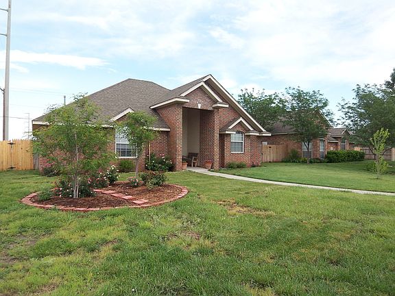 2nd image of 2518 Ashley Ln