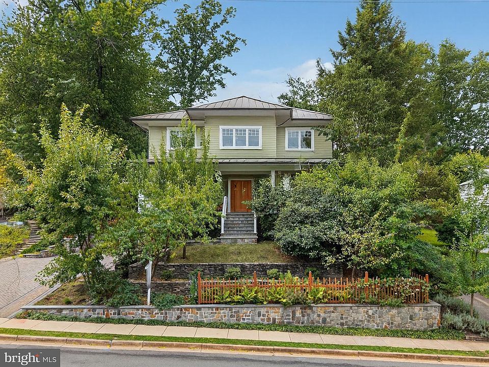 1st image of 2136 Powhatan St