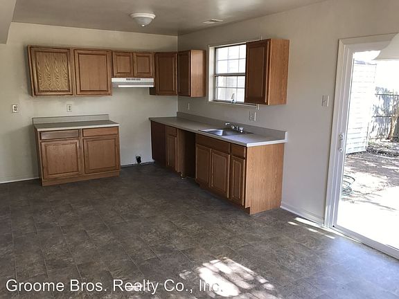 4th image of 930 Hurtsborne Ct