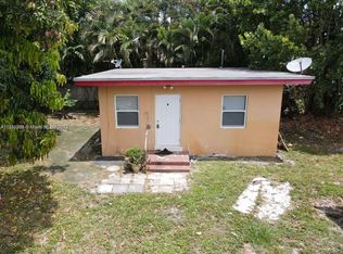 2813 Dewey St, Hollywood, FL 33020