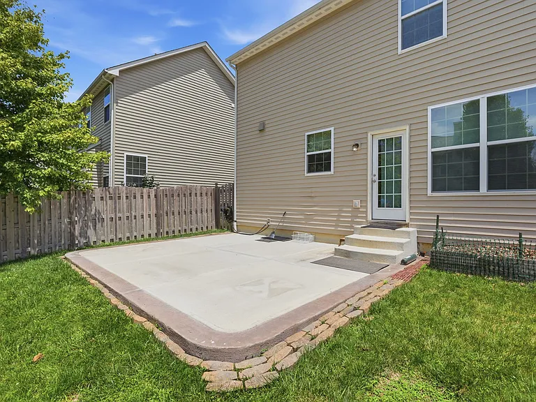 12250 Eddington Pl — Photo 45