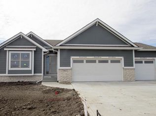 1802 NW Beechwood St, Ankeny, IA 50023