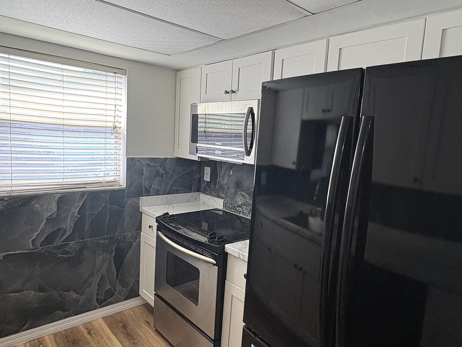 3 bed, 1325 sqft, $1,700 — Photo 3